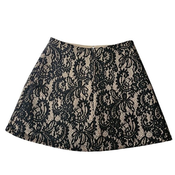 Mini Scuba Material Skirt. Lace Look, Back Zipper Closure, Size M - Picture 2 of 9